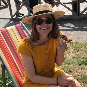 Meet your Posher, Jennifer